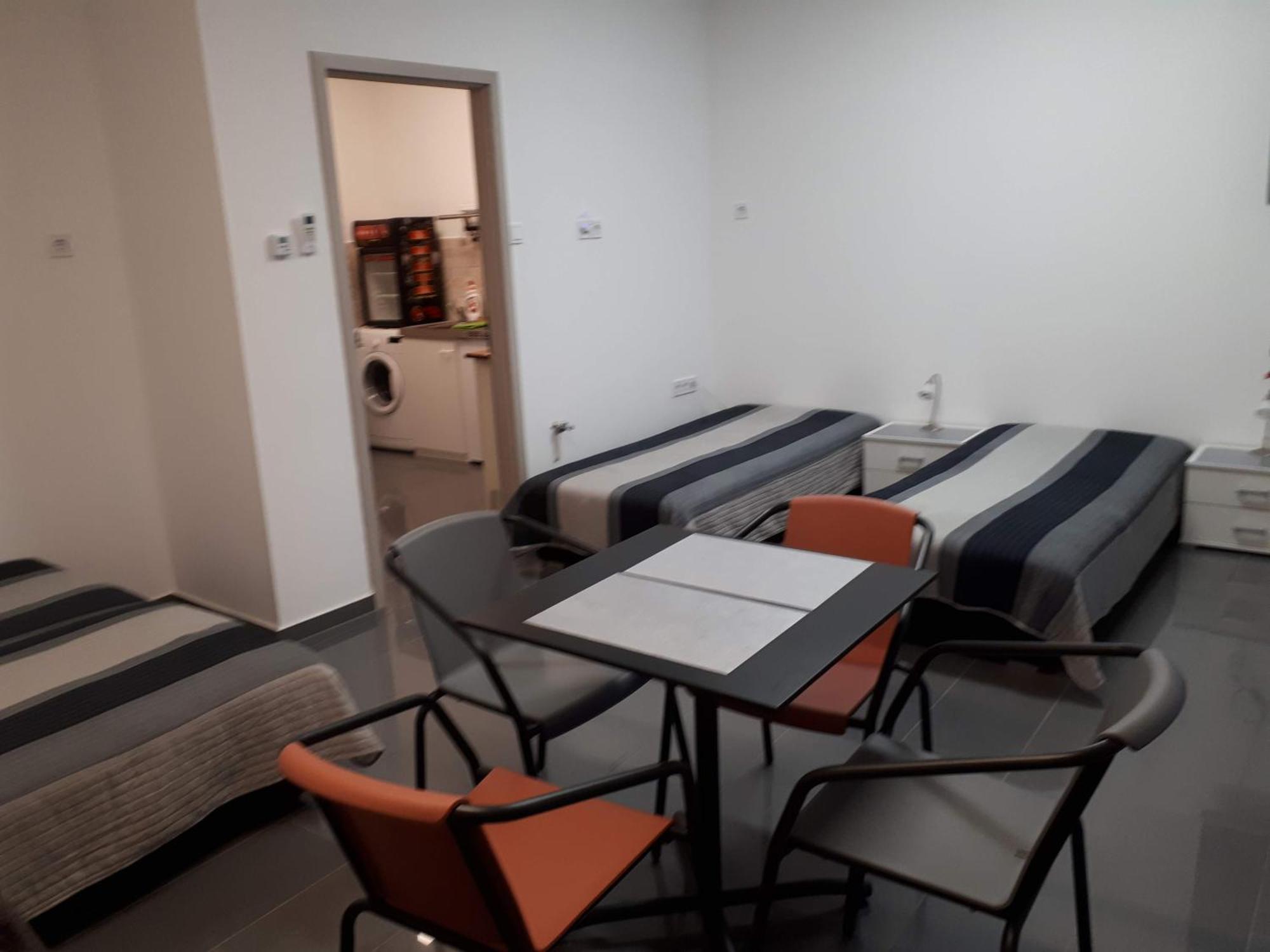 Kertvarosi Apartman Tiszaújváros 外观 照片