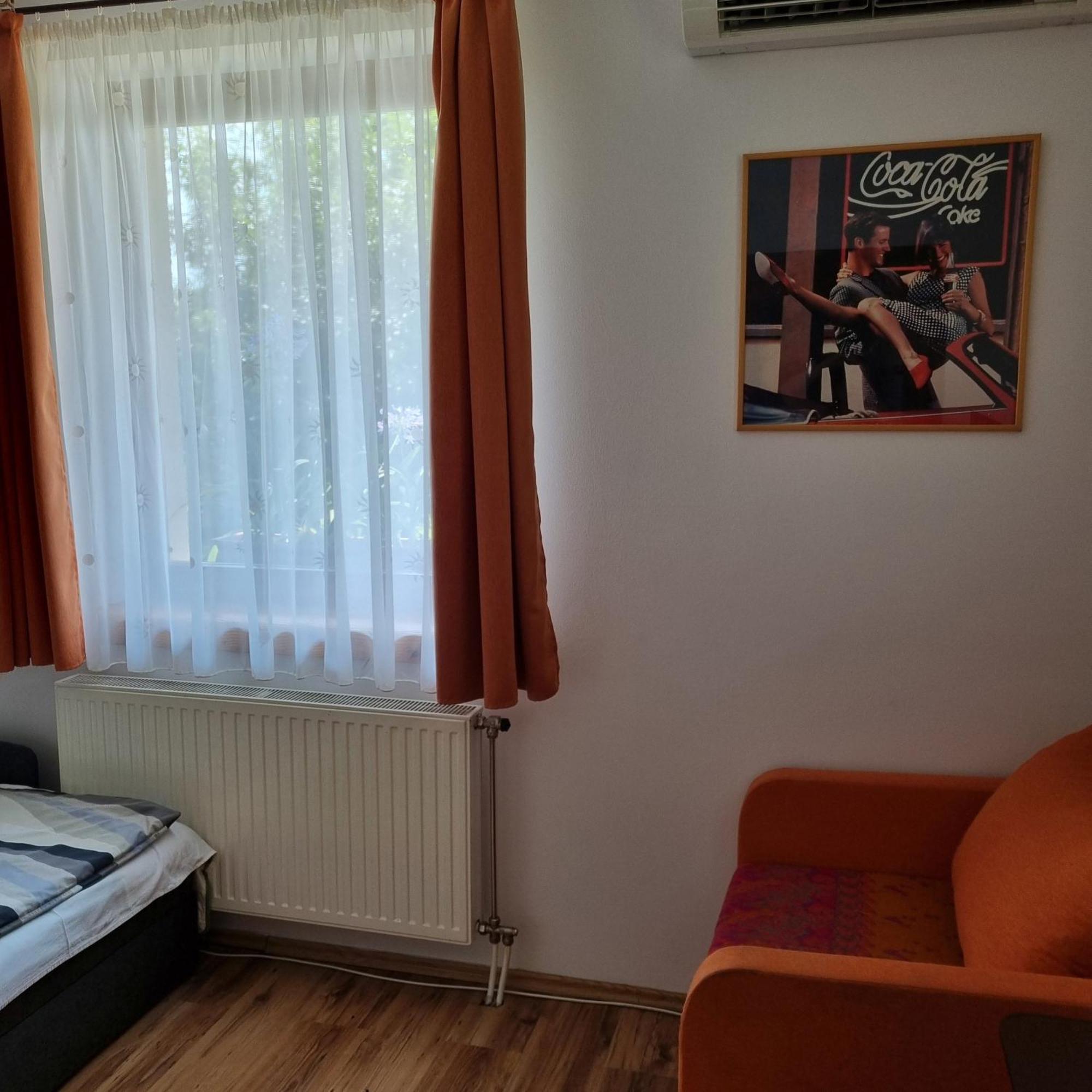 Kertvarosi Apartman Tiszaújváros 外观 照片