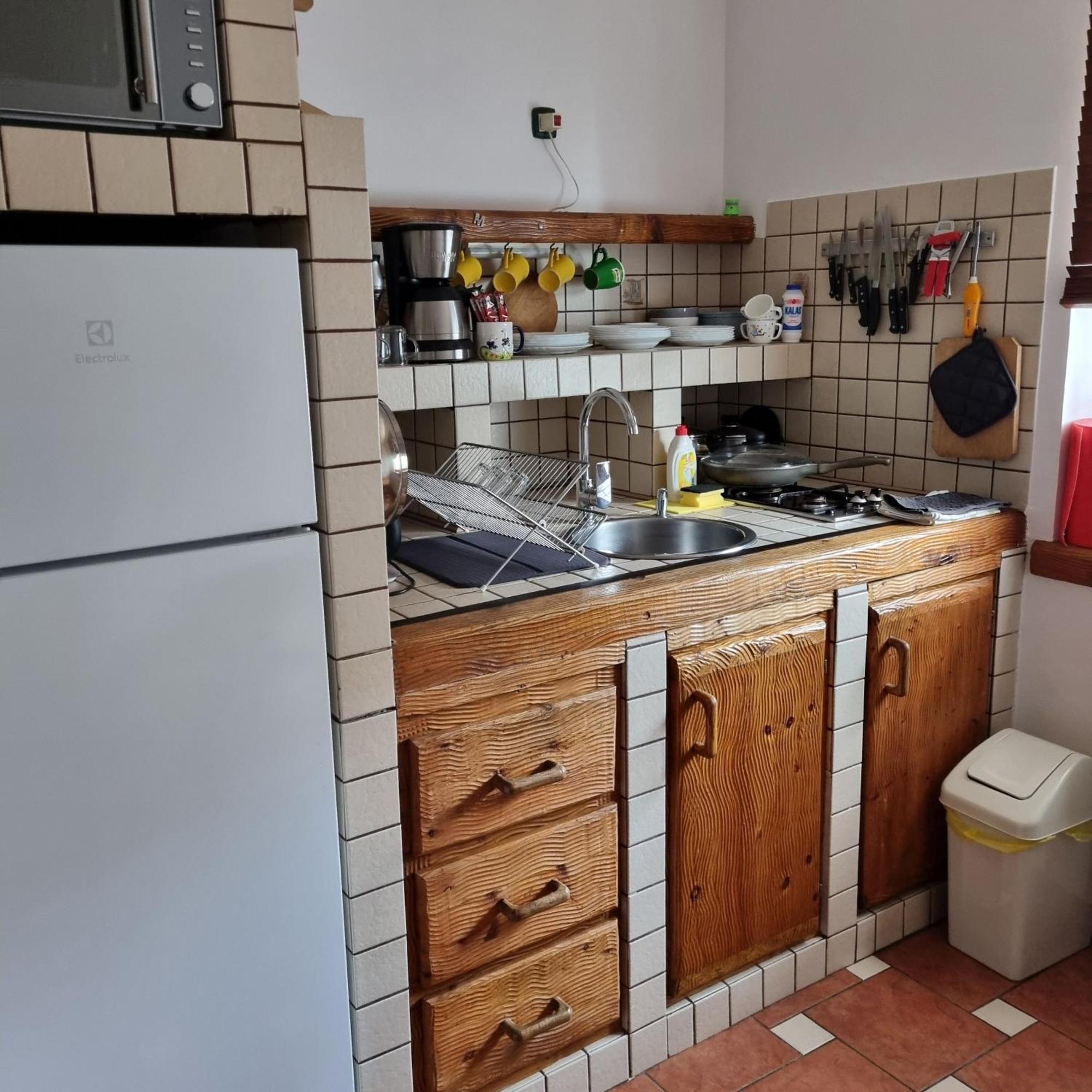 Kertvarosi Apartman Tiszaújváros 外观 照片