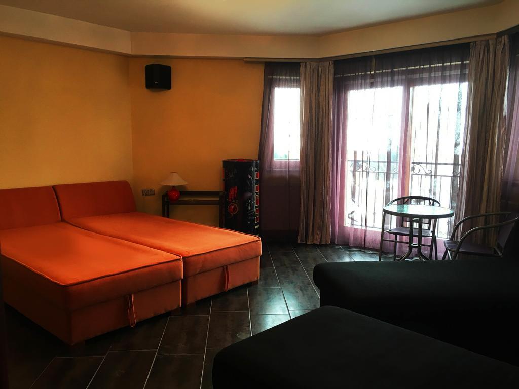 Kertvarosi Apartman Tiszaújváros 外观 照片